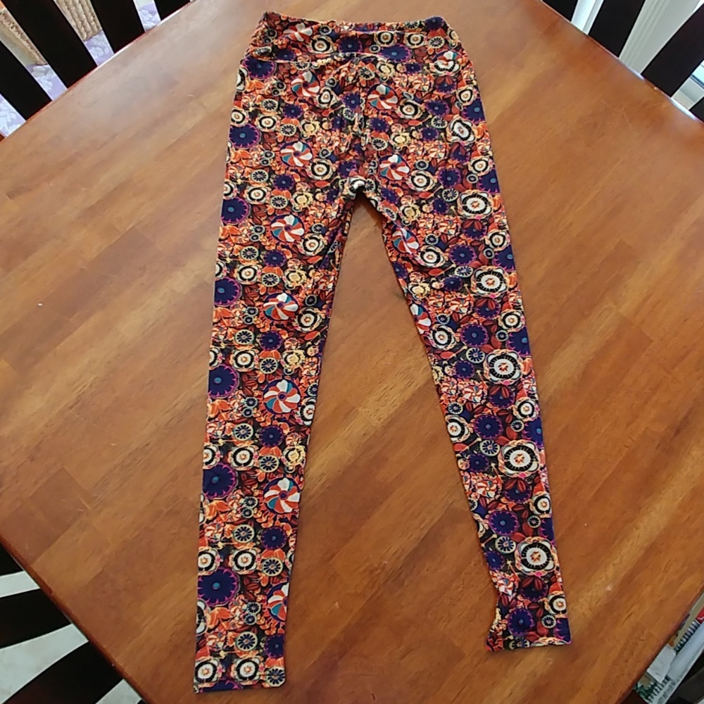 OS Lularoe Leggings - Picture 5 of 5